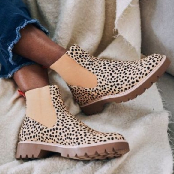 EUC | Dolce Vita Pepper Leopard Cheetah Animal Print Chelsea Bootie | Size: 10M - Picture 9 of 14
